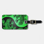 緑および黒い陰陽のヤモリ ラゲッジタグ (正面横)