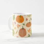 緑とオレンジのカボチャ、シームレスなパターン。 コーヒーマグカップ (正面左)