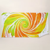 緑とオレンジのスパイラルデザイン ビーチタオル (正面)