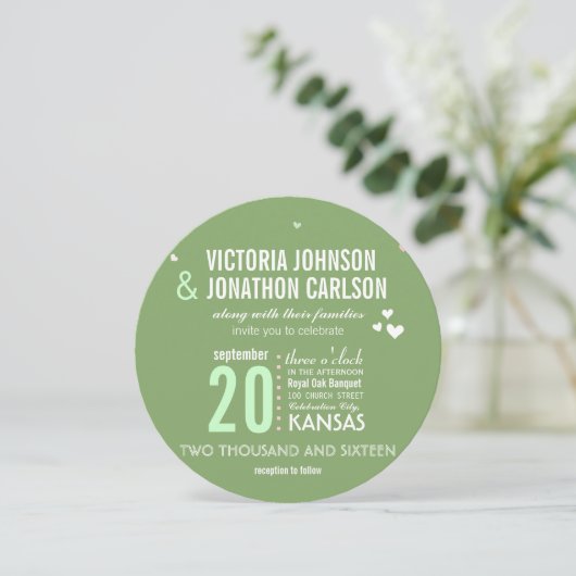 緑とピンクのトレンディー幾何学的タイポグラフィ結婚ズ 招待状 (スタンド正面)