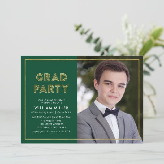 緑とフェイク金ゴールド幾何学的フォトグラッドパーティー 招待状 (スタンド正面)