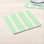 緑とベージュの5つのストライプパターン スクエアペーパーコースター (アングル)