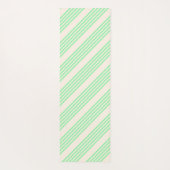 緑とベージュの5つのストライプパターン ヨガマット (裏面)