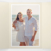 緑とベージュ熱帯モンステ葉ラ結婚 三つ折り招待状 (内部中)