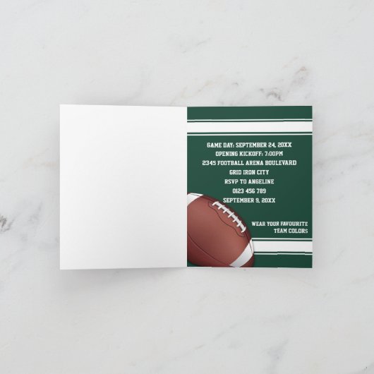 緑と白のサッカーストライプの誕生日パーティー 招待状 (内部)