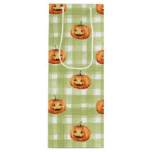 緑と白の格子付きオレンジカボチャ