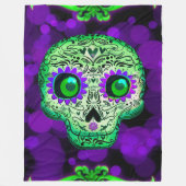 緑と紫の発光する砂糖のドクロ ハロウィン フリースブランケット (正面)