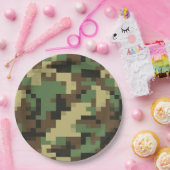 緑と茶色のデジタルカモフラージュ紙プレート ペーパープレート (パーティー)