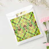 緑と茶色のパターン フェイバーバッグ (封をした状態)