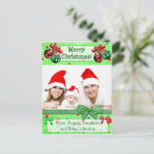 緑と赤のクリスマスファミリーフォトポストカード シーズンポストカード (スタンド正面)