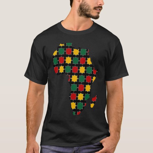 緑と赤の色を持つアフリカの地図 Tシャツ (正面)
