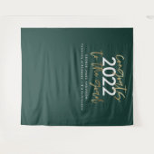 緑と金のモダンなスクリプトスタイルの卒業式  タペストリー (正面(横))