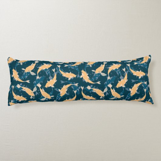 緑と黄色の繰り返しモチーフ |コイ魚の柄 ボディピロー (裏面)