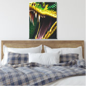 緑と黄色鮮やかのコブラはかりで測ヘビ キャンバスプリント (インサイチュ (寝室))