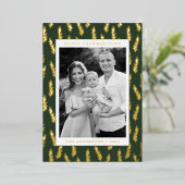 緑と黄金色の葉の写真感謝祭 箔シーズンカード (立ち正面)