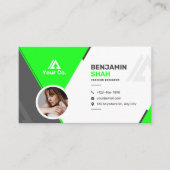 緑と黒のプロフェッショナルプレーン名刺 名刺 (正面)