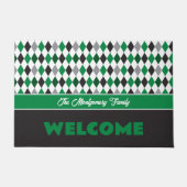 緑と黒の学校の色のパターアーガイルン ドアマット (正面)