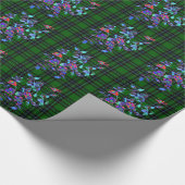 緑と黒の格子に青いビンテージのバラ ラッピングペーパー (角)