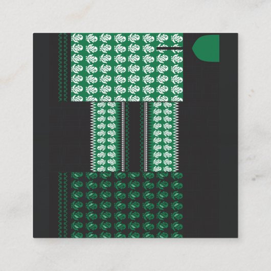 緑と黒の模様で、中央に木がある ロイヤリティカード (裏面)