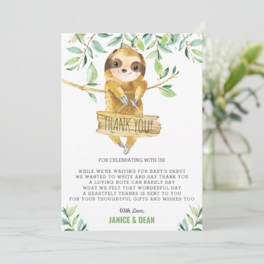 緑にかわいいナマケモノのベビーシャワーボーイ サンキューカード (スタンド正面)