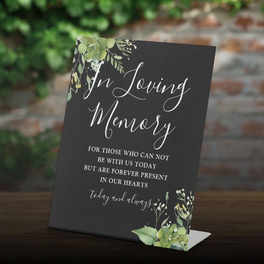 緑に囲まれた黒と白の愛の記憶結婚で 台座サイン