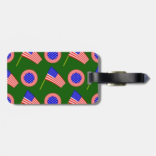 緑に浮かぶ愛国的なアメリカ国旗の模様 ラゲッジタグ (裏面横)