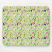 緑に繊細な水色の野花 マウスパッド (正面)
