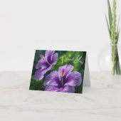 緑に覆われた紫のハイビスカス サンキューカード (裏面)