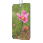 緑に輝くピンクのコスモスの花 カーエアーフレッシュナー (左)