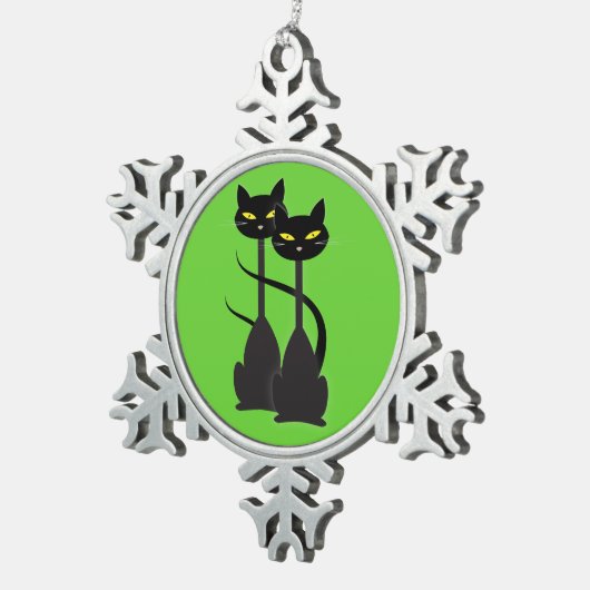 緑に長い首を持つ黒猫たち スノーフレークピューターオーナメント (右)