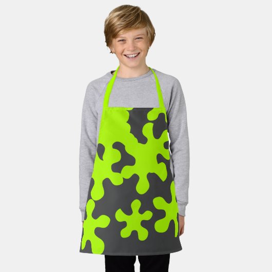 緑のおもしろいスライムチャクグレーおもしろいかわいい子 エプロン (着用した状態)