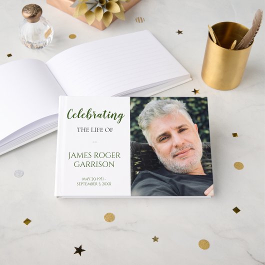 緑のお祝いの記念写真 ゲストブック (正面見開き)