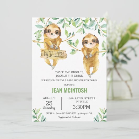 緑のかわいいナマケモノの赤ちゃんシャワーツイン男の子ツイン 招待状 (スタンド正面)