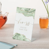 緑のアゲイトは台座の看板を支持する 台座サイン (インサイチュ)