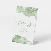 緑のアゲイトは台座の看板を支持する 台座サイン (正面)