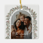緑のアーチスクリプトモダンフォトクリスマス セラミックオーナメント (正面)