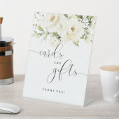 緑のエレガント白いバラのカードとギフト 台座サイン