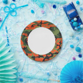 緑のオレンジ色の森の迷彩。迷彩柄 ペーパープレート (パーティー)