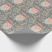 緑のカムフラージュのメリークリスマスサンタクロース ラッピングペーパー (角)
