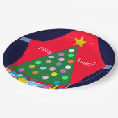 緑のクリスマスツリーと青いカーテン： ペーパープレート (アングル)