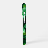 緑のクローバーな無地 iPhone 16ケース (左側面)