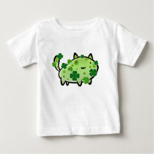 緑のクローバー猫の乳児のTシャツ ベビーTシャツ