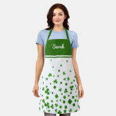 緑のクローバー エプロン (着用した状態)