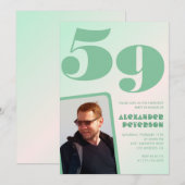 緑のグラデーション59歳の誕生日招待状 男の子の写真 招待状 (正面/裏面)