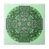 緑のケルト十字の円形浮彫り タイル (正面)
