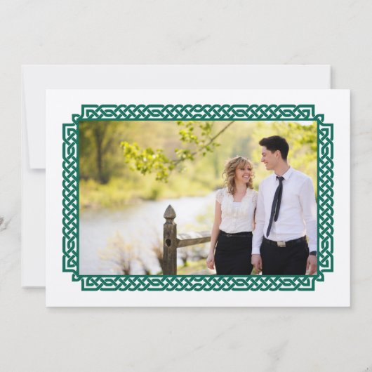 緑のケルト結び目模様クロダガウェディング日付を保存 セーブザデート (裏面)