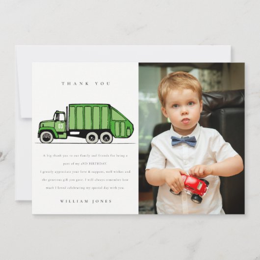 緑のゴミ収集車の子供の誕生日写真、いつでも使える サンキューカード (正面)