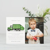 緑のゴミ収集車の子供の誕生日写真、いつでも使える サンキューカード (スタンド正面)