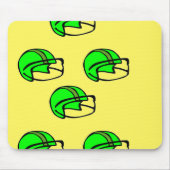 緑のサッカー用ヘルメット マウスパッド (正面)