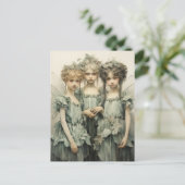 緑のサテンの服を着たかわいい若者たち ポストカード (スタンド正面)